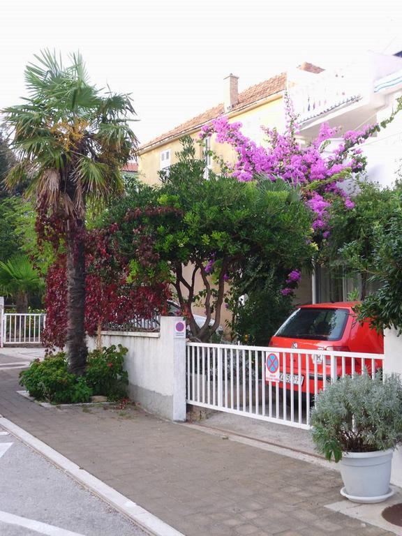 Apartments Suri Vodice Zimmer foto